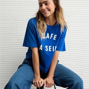 AMERICAN EAGLE | AE Boxy Destination Graphic T-Shirt, electric blue, size medium